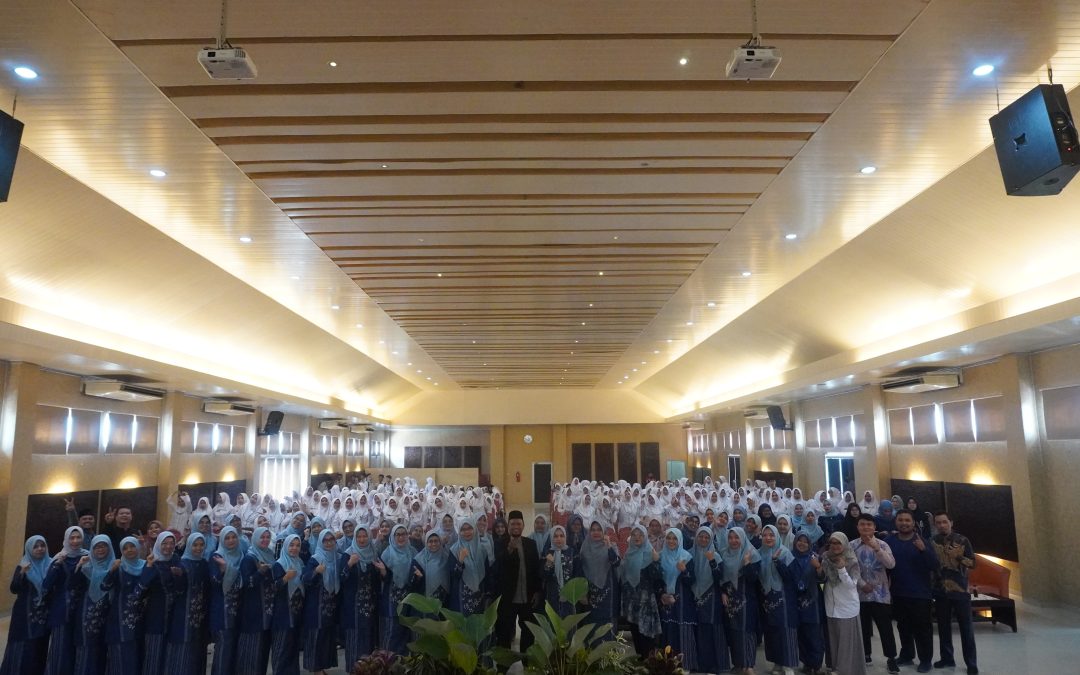 Tausiah Agama Peringati Dies Natalis ke-2 Universitas Mercubaktijaya