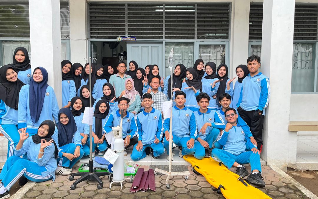 Mahasiswa Tingkat III D3 Keperawatan UMCB Gelar Praktik Lapangan Simulasi Bencana